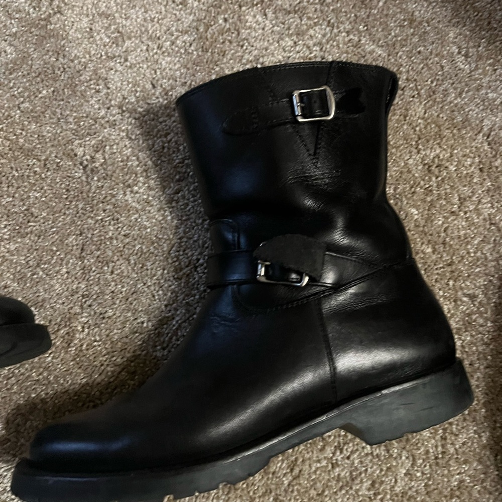 Black Leather Buckle Boots - Saint Laurent